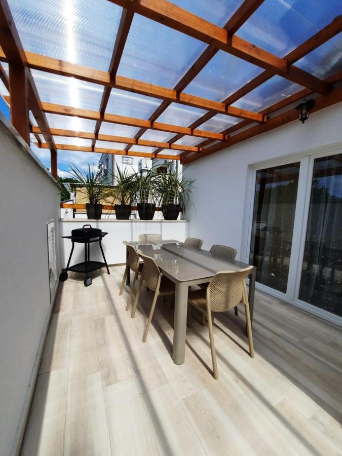 Njivice, Otok Krk, Apartman Dora Exteriér fotografie