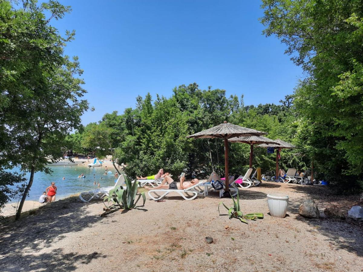 Njivice, Otok Krk, Apartman Dora Exteriér fotografie