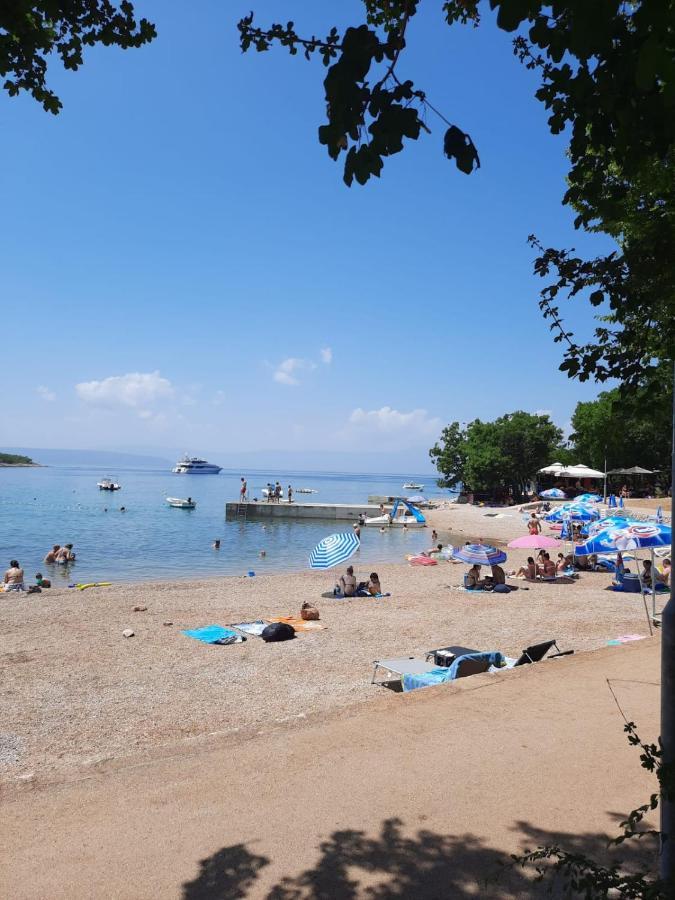 Njivice, Otok Krk, Apartman Dora Exteriér fotografie