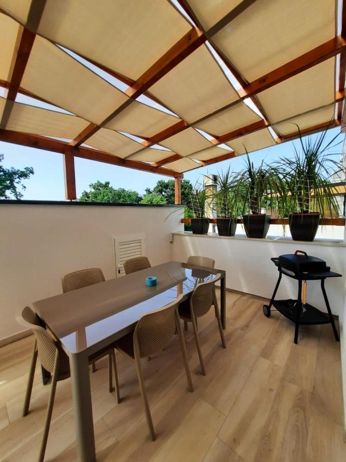Njivice, Otok Krk, Apartman Dora Exteriér fotografie
